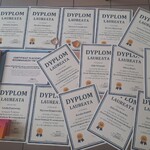 dyplomy.jpg