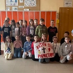 Dzieci dla Pamięci - Katyń 1940 (2).jpg