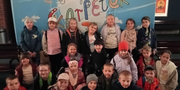 Uczniowie klasy 1 F.jpg