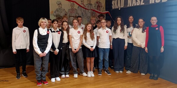 Przegląd Pieśni Patriotycznych .jpg