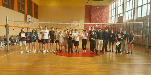 Wiosenny Turniej Siatkówki klas 7 i 8 (8) — kopia.jpg
