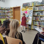 Dziewczynka występuje..jpg