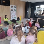 Uczniowie klas 1d i 1e podczas Warsztatów wielkanocnych  (6) — kopia.jpg
