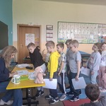 Spotkanie autorskie klas1d i1b (7).jpg