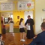 Rozstrzygnięcie Miejskiego Konkursu Plastyczno-Literackiego Jan Paweł II - dobro_ które pozostaje w sercu (6).jpg