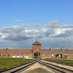 Miejsce Pamięci i Muzeum Auschwitz - Birkenau.jpg