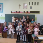 Klasa I e obchodzi Dzień Misia (2).jpg