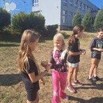 Święto Ziemniaka-wesołe zabawy klasy 3c i 3a (7).jpg
