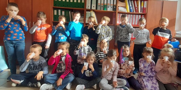 Zdrowe soki w 1A (2) — kopia.jpg