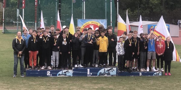 Podium  - Liga LA — kopia.jpeg