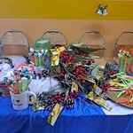 Kiermasz świąteczny i Kolędnicy z klasy 3c i 1d (2).jpg